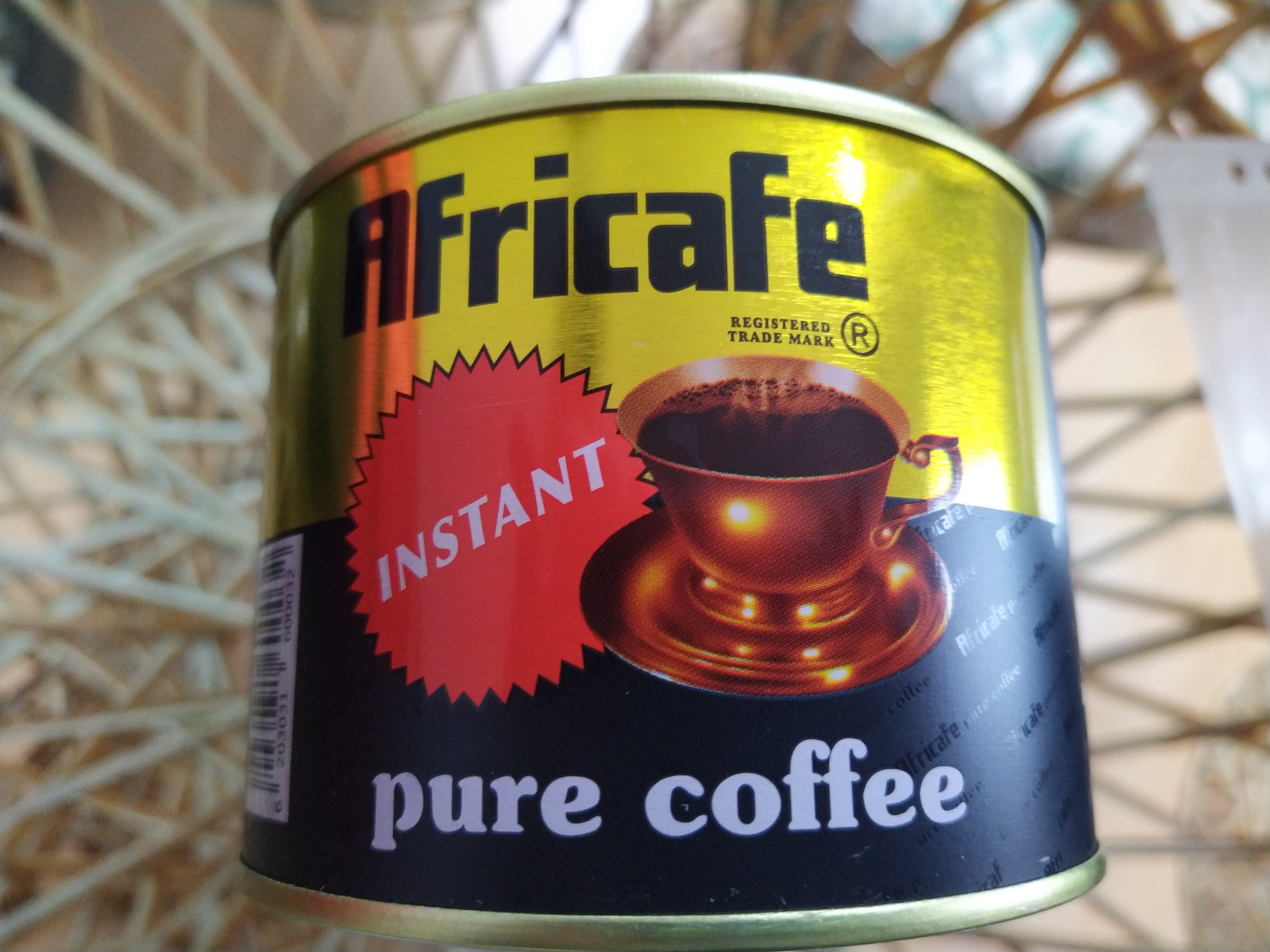 Africafe der Instant-Kaffee aus Tansania in der 100 Gramm Dose wiederverschliessbar